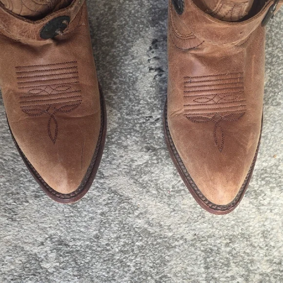 Shyanne Brown Embroidered Women’s Western Boots - Picture 3 of 11